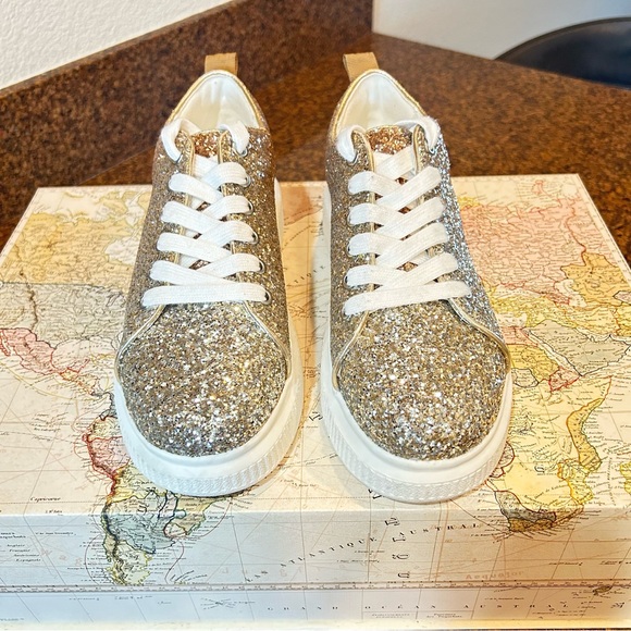 BP NWOB Sonny Glittery Lace-Up Platform Sneakers SZ: 8 M - Picture 3 of 9